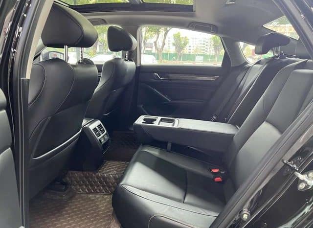 
								Honda Accord, 2022 full									