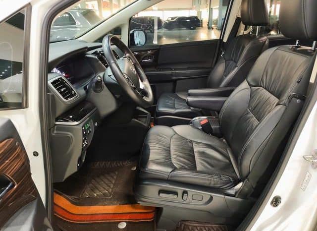 
								Honda Odyssey, 2021 full									