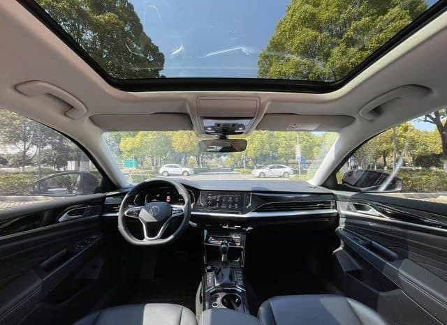 
								Volkswagen Passat, 2023 full									