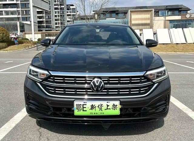 
								Volkswagen Jetta, 2023 full									