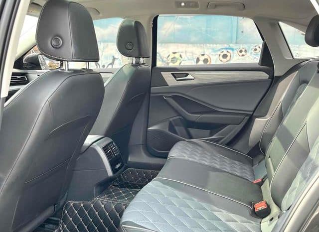 
								Volkswagen Jetta, 2023 full									