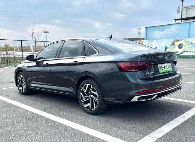 
								Volkswagen Jetta, 2023 full									