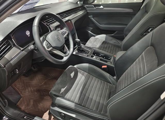 
								Volkswagen Magotan, 2021 full									