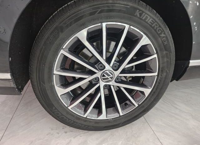 
								Volkswagen Magotan, 2021 full									