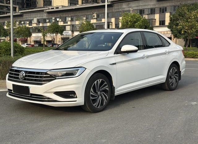 67ddb757c877f Volkswagen Jetta, 2022