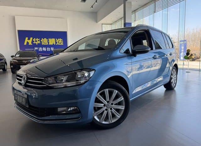 67ddb9cedf68e Volkswagen Touran L, 2021