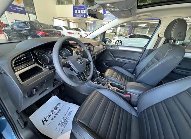 
								Volkswagen Touran L, 2021 full									