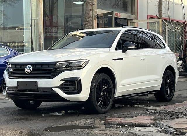67ddbda81c5f2 Volkswagen Touareg, 2021