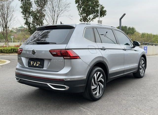 
								Volkswagen Tiguan L, 2022 full									
