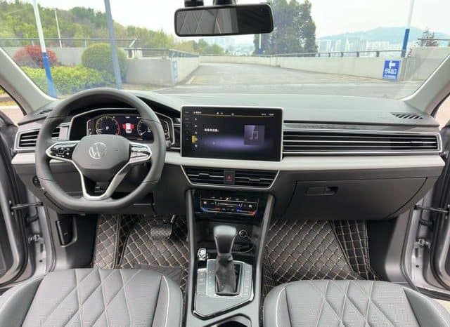 
								Volkswagen Tiguan L, 2022 full									