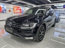 67ddbf9ae0a56 Volkswagen Tiguan L, 2020