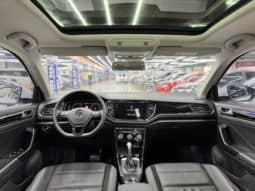 
										Volkswagen T-Roc, 2022 full									