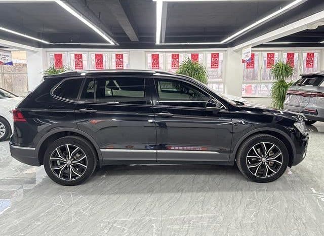 
								Volkswagen Tiguan L, 2020 full									