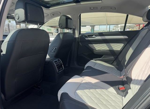 
								Volkswagen Magotan, 2023 full									