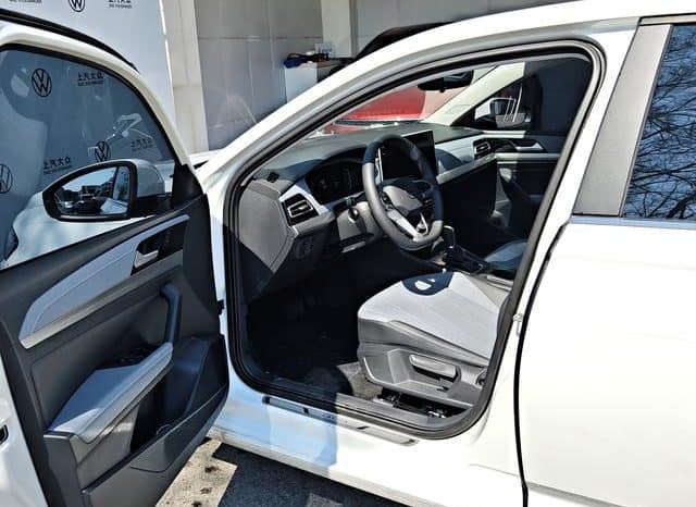 
								Volkswagen Golf 7 (Lavida), 2024 full									