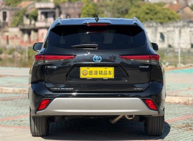 
								Toyota Highlander (III), 2023 full									