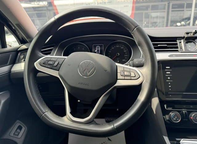 
								Volkswagen Magotan, 2022 full									