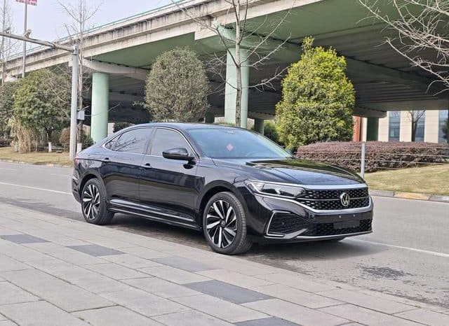 
								Volkswagen Passat, 2022 full									