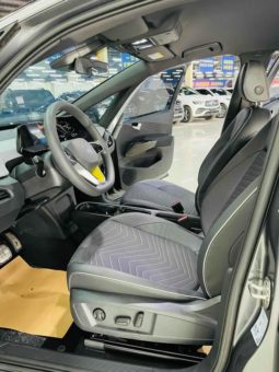 
										Volkswagen ID.3, 2023 full									