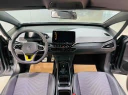 
										Volkswagen ID.3, 2023 full									