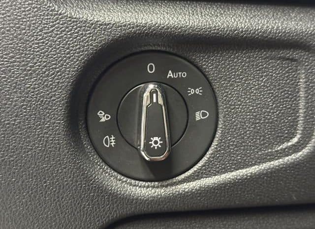 
								Volkswagen Passat, 2022 full									