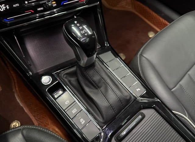 
								Volkswagen Passat, 2022 full									