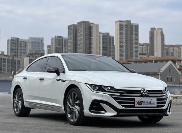 
								Volkswagen Passat CC, 2024 full									