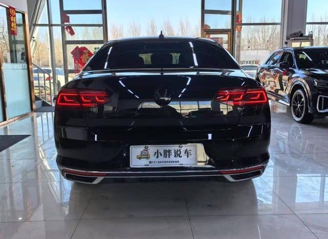 
								Volkswagen Magotan, 2021 full									