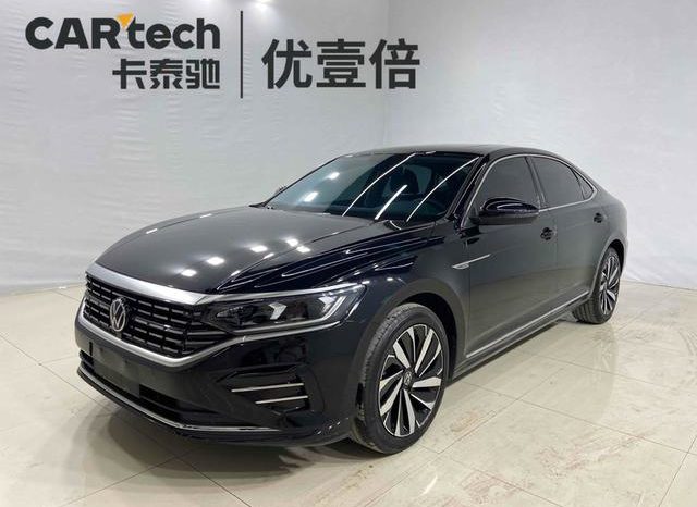 67ddcc596c50a Volkswagen Passat, 2022