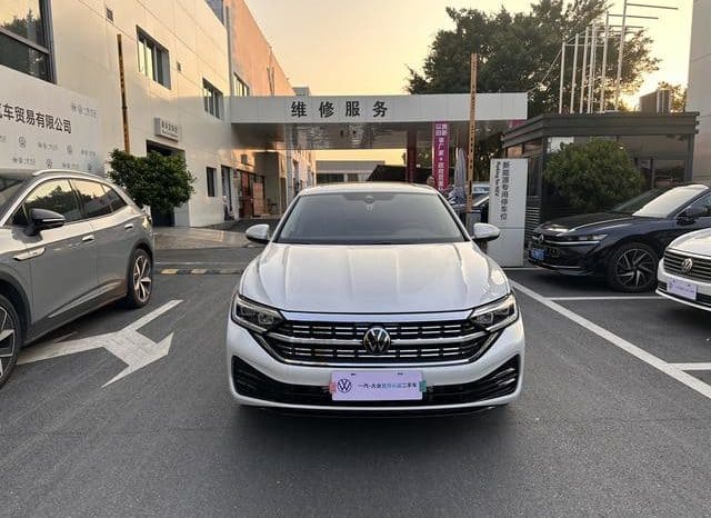 
								Volkswagen Jetta, 2024 full									