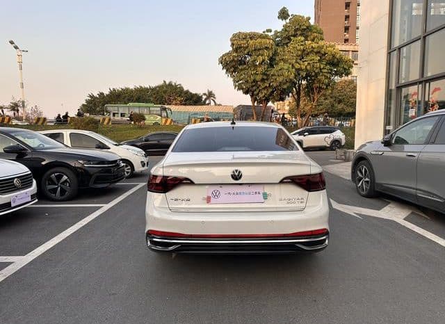 
								Volkswagen Jetta, 2024 full									