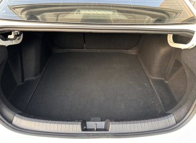 
								Volkswagen Jetta, 2024 full									