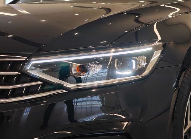 
								Volkswagen Magotan, 2024 full									