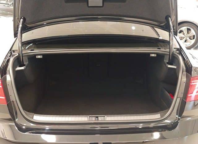 
								Volkswagen Magotan, 2024 full									