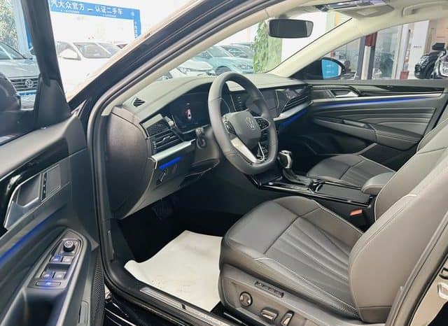 
								Volkswagen Passat, 2024 full									