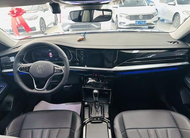 
								Volkswagen Passat, 2024 full									