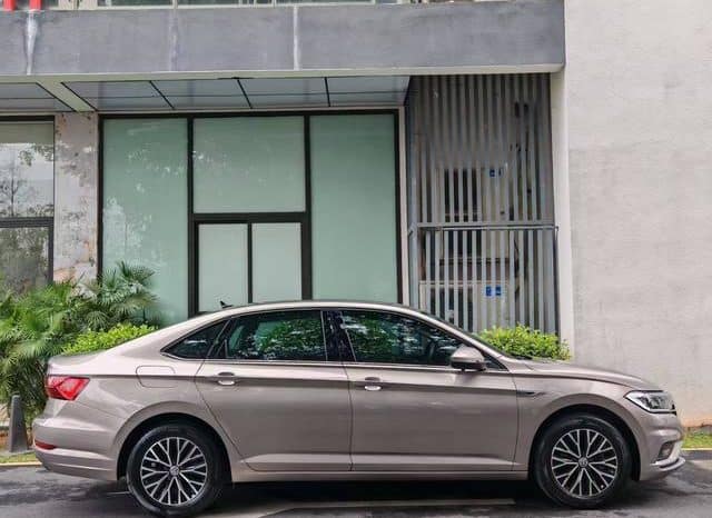 
								Volkswagen Jetta, 2021 full									