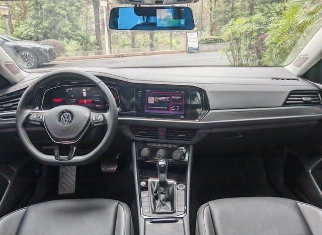 
								Volkswagen Jetta, 2021 full									