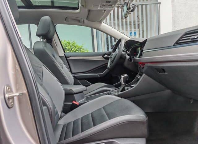 
								Volkswagen Jetta, 2021 full									