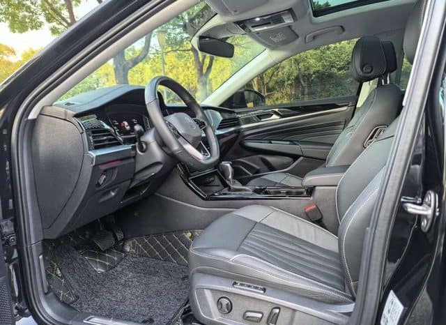 
								Volkswagen Passat, 2023 full									
