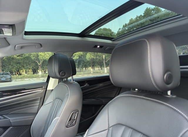 
								Volkswagen Passat, 2023 full									