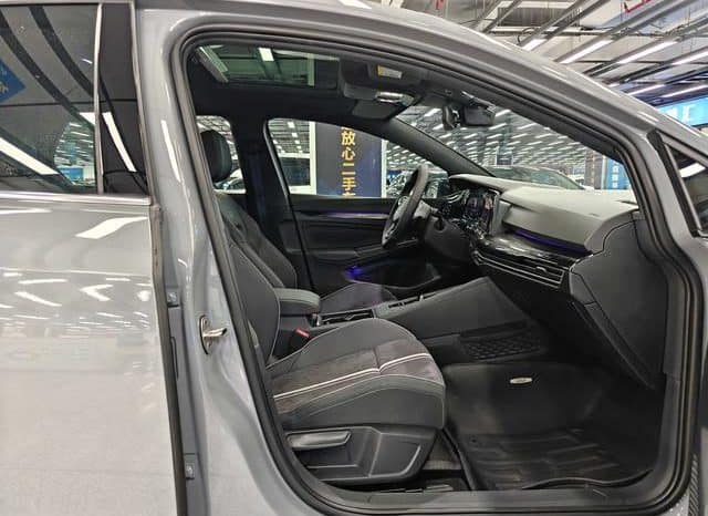 
								Volkswagen Golf 280 TSI, 2023 full									