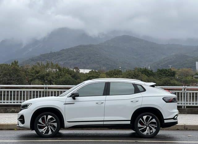 
								Volkswagen Tayron X, 2023 full									