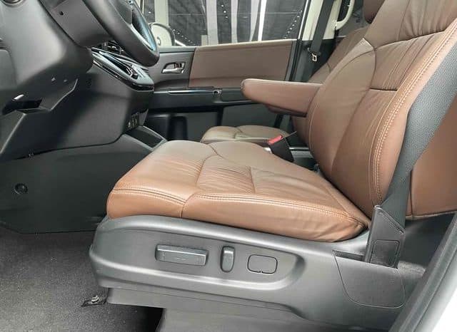 
								Honda Odyssey, 2023 full									