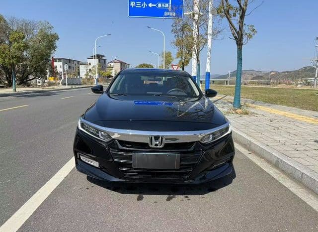 
								Honda Accord, 2021 full									