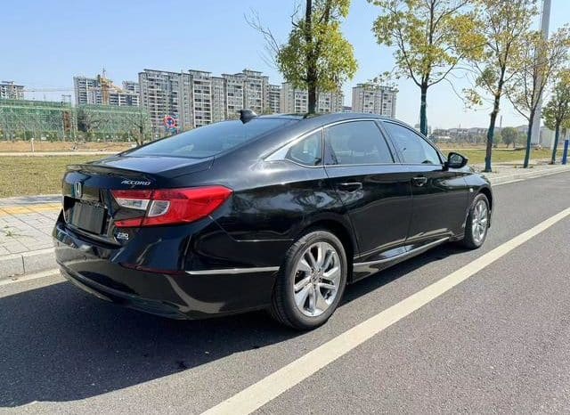 
								Honda Accord, 2021 full									