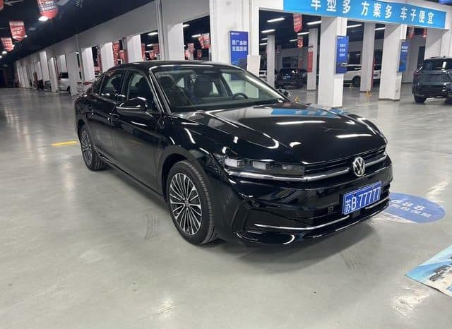 
								Volkswagen Magotan, 2024 full									