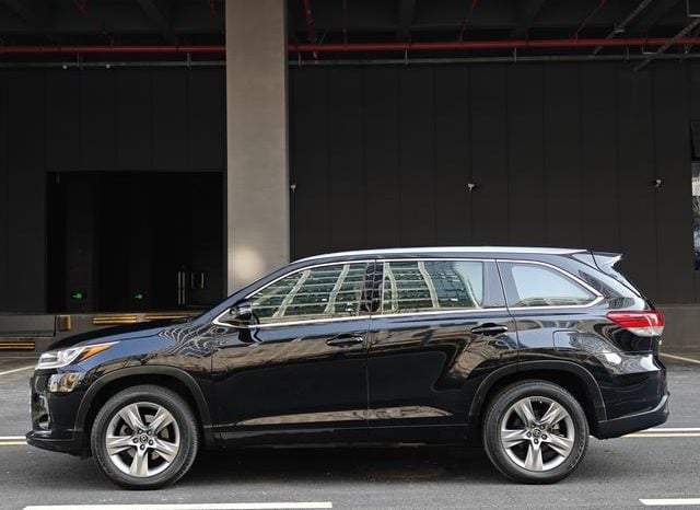 
								Toyota Highlander (III), 2021 full									