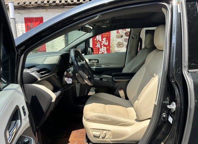 
								Toyota Granvia, 2023 full									