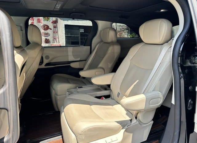 
								Toyota Granvia, 2023 full									